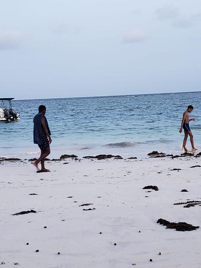 Diani Palm Resort ディアニ・ビーチ エクステリア 写真